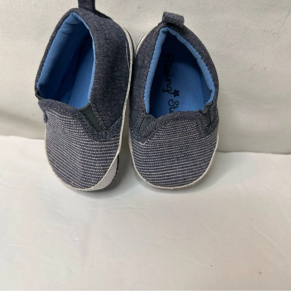 Rising Star Gray Baby Walker Slip-On Shoes Size 3-6 Months